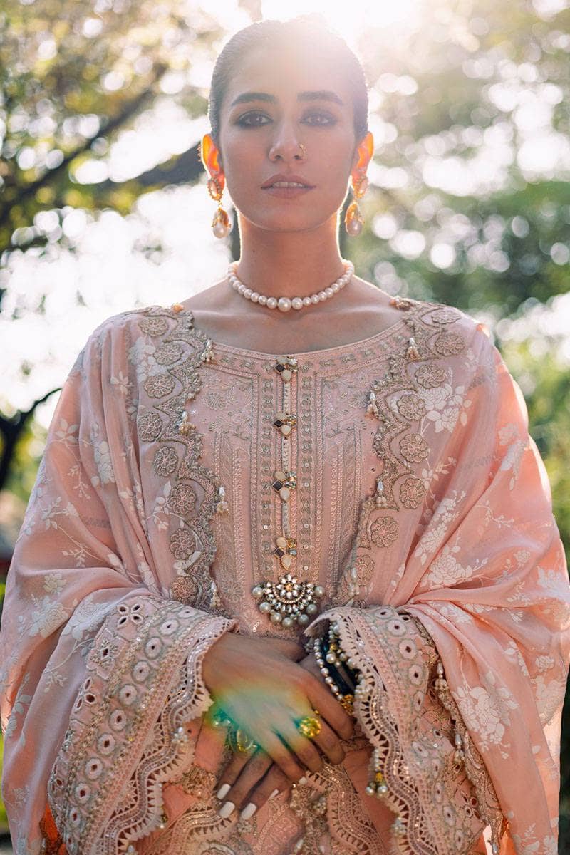 img_mohsin_naveed_ranjha_nau_bahaar_awwal_boutique