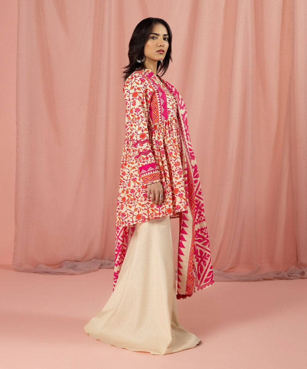 Img_sapphire_lawn_23_awwal_boutique