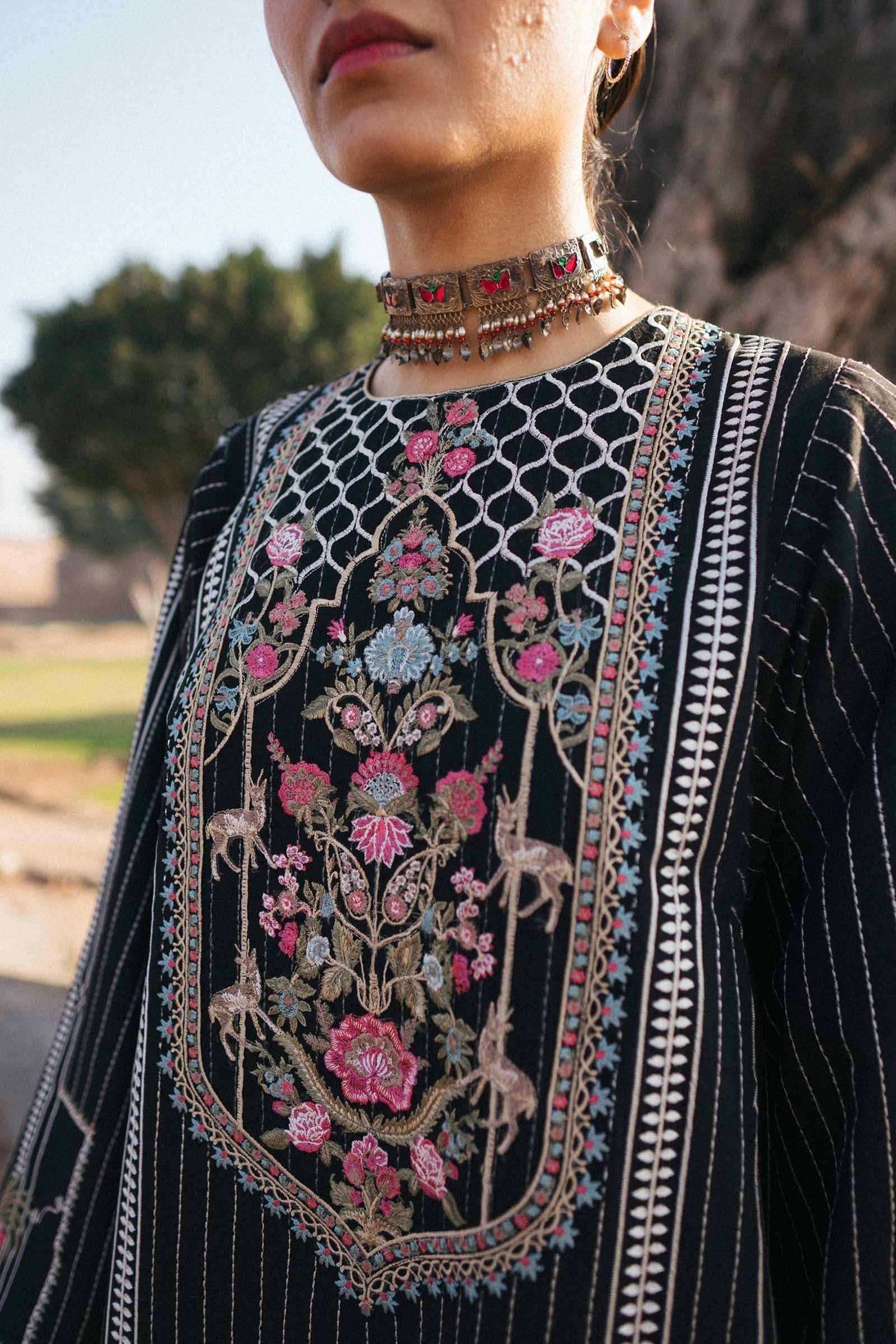 img_zara_shahjahan_lawn_garden_of_love_2020_awwal_boutique