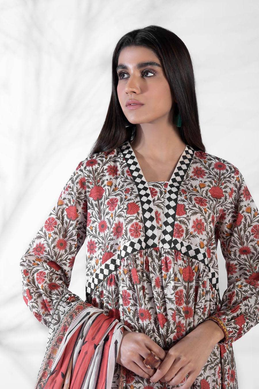 img_sapphire_lawn_22_awwal_boutique