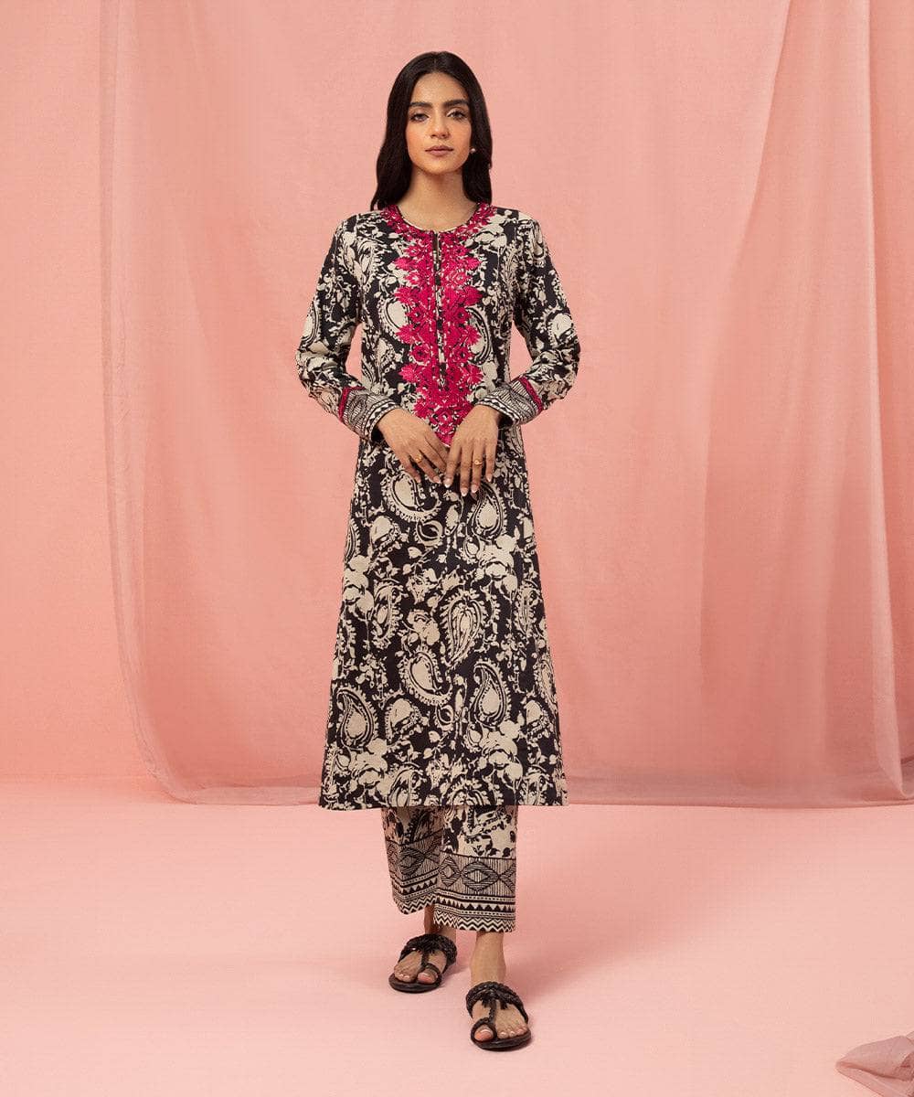 Img_sapphire_lawn_23_awwal_boutique