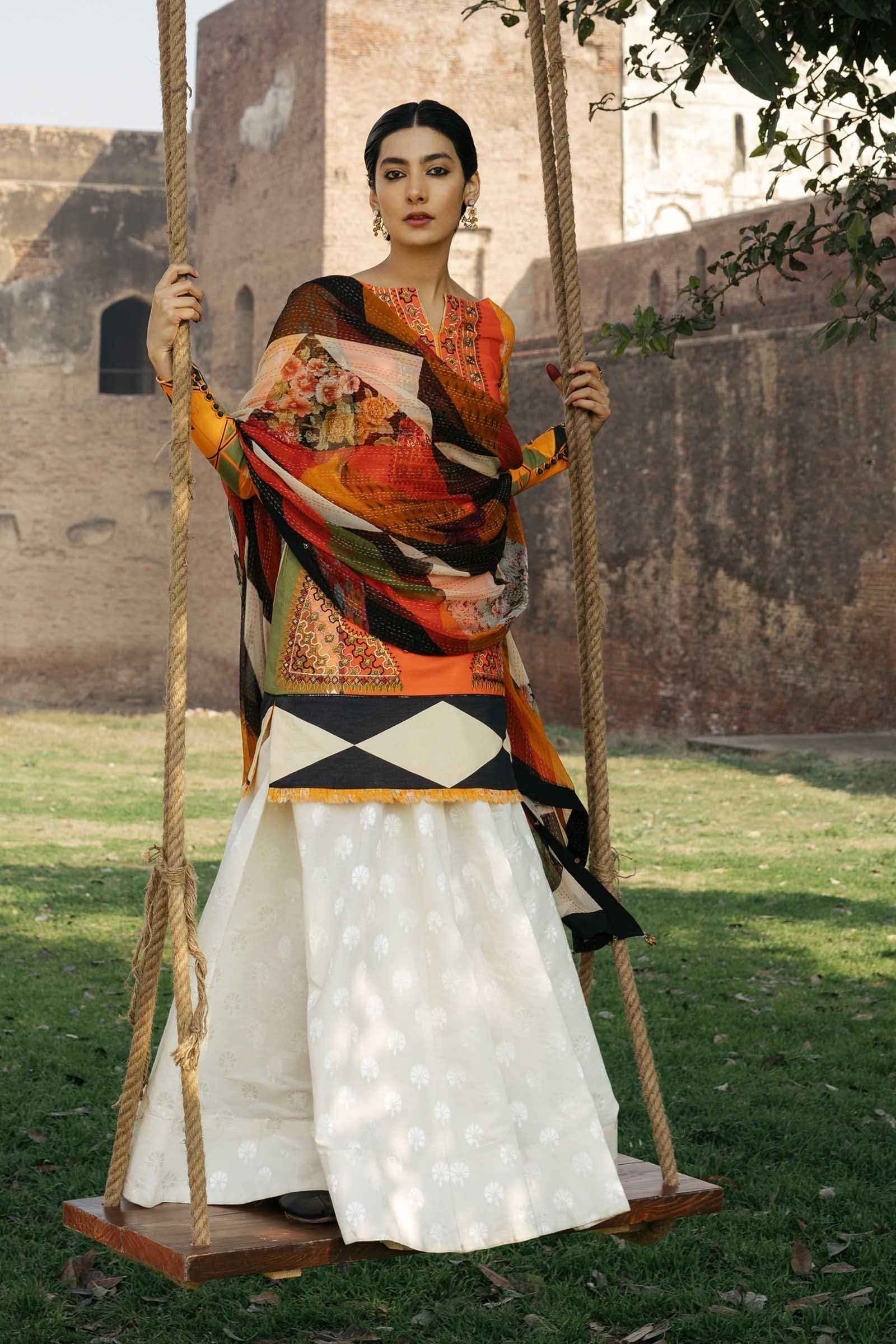 img_zara_shahjahan_lawn_garden_of_love_2020_awwal_boutique