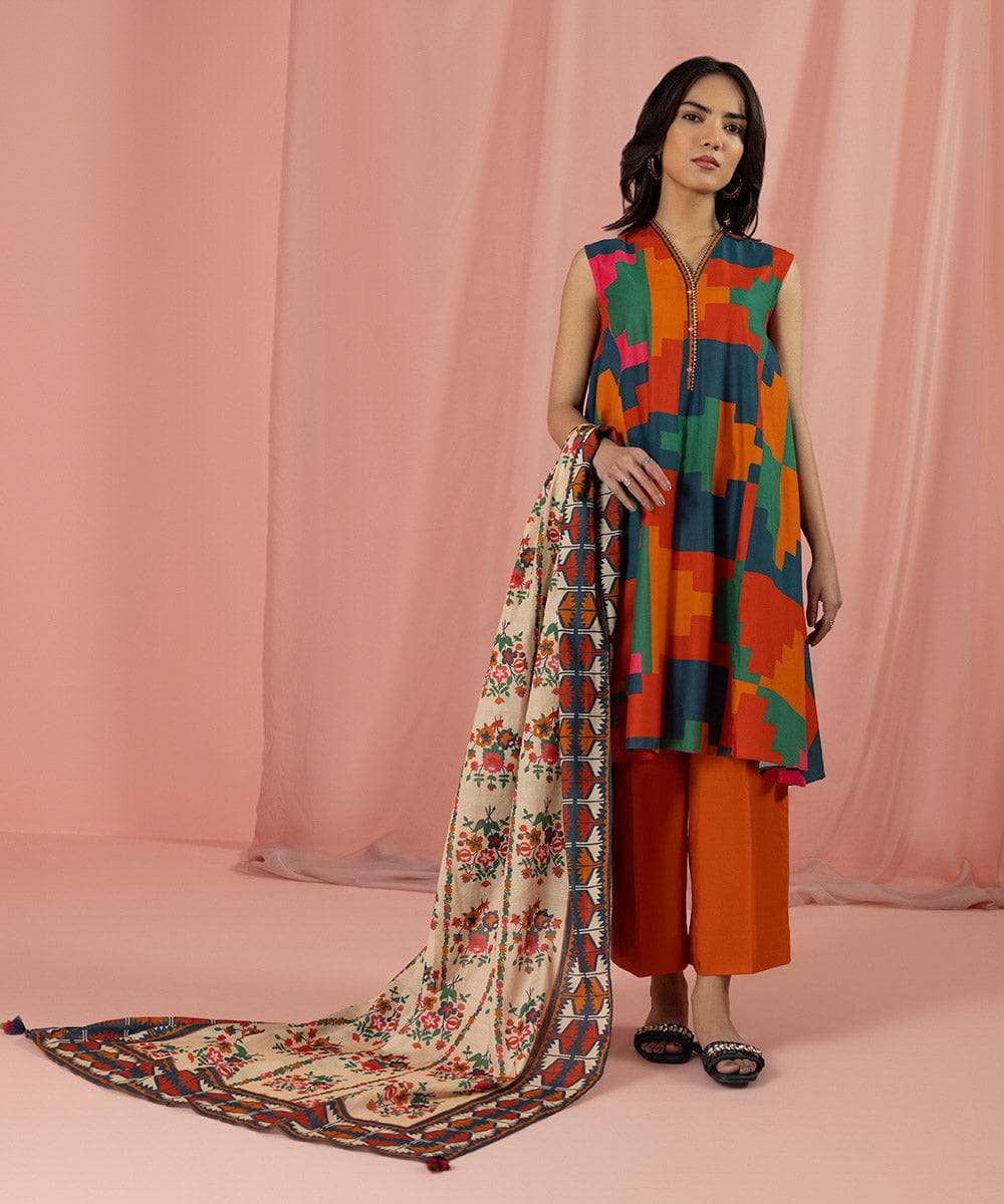 Img_sapphire_lawn_23_awwal_boutique