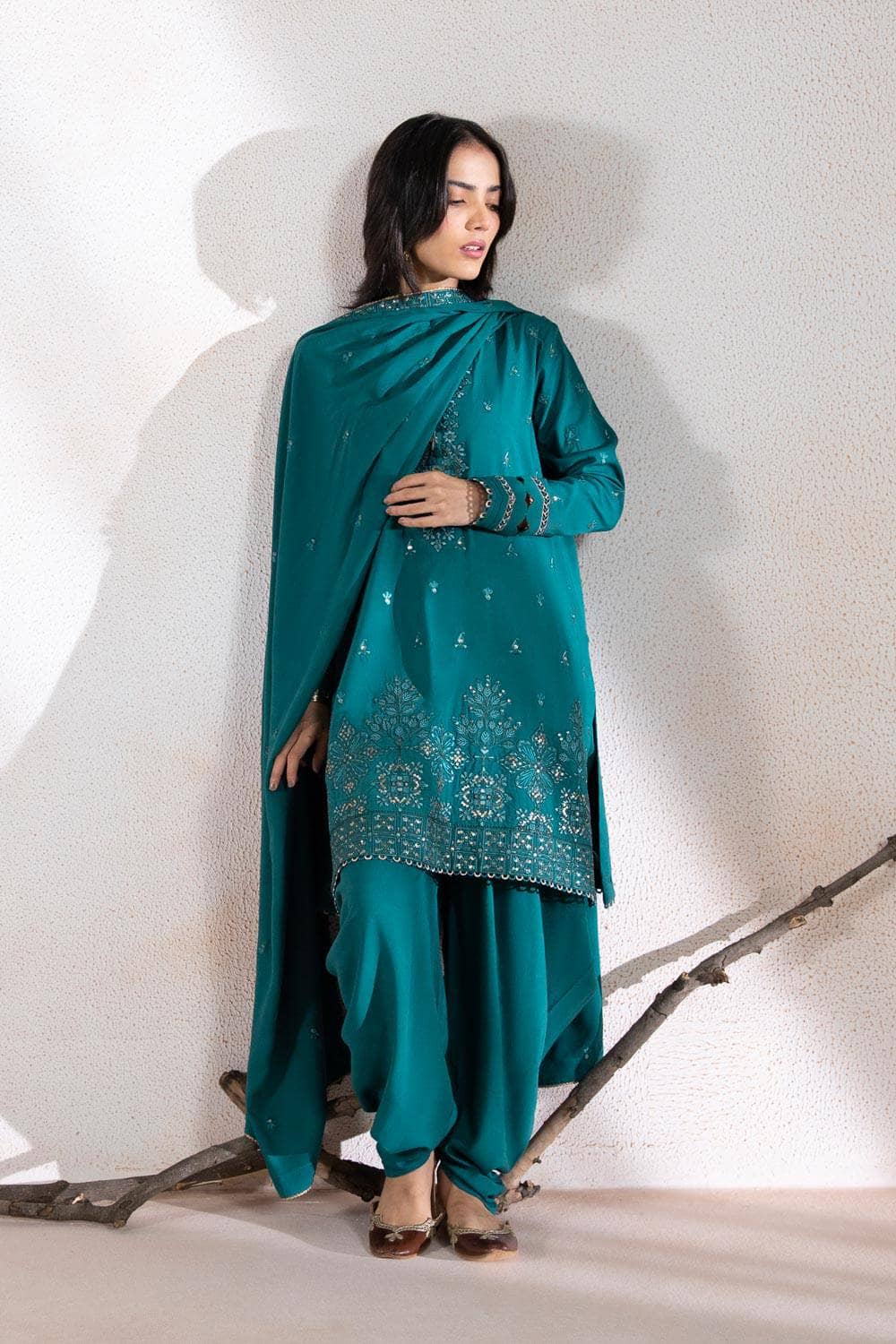 img_sappahire_winter_collection_awwal_boutique