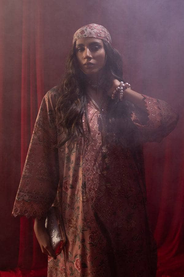 img_sapphire_silk_22_awwal_boutique