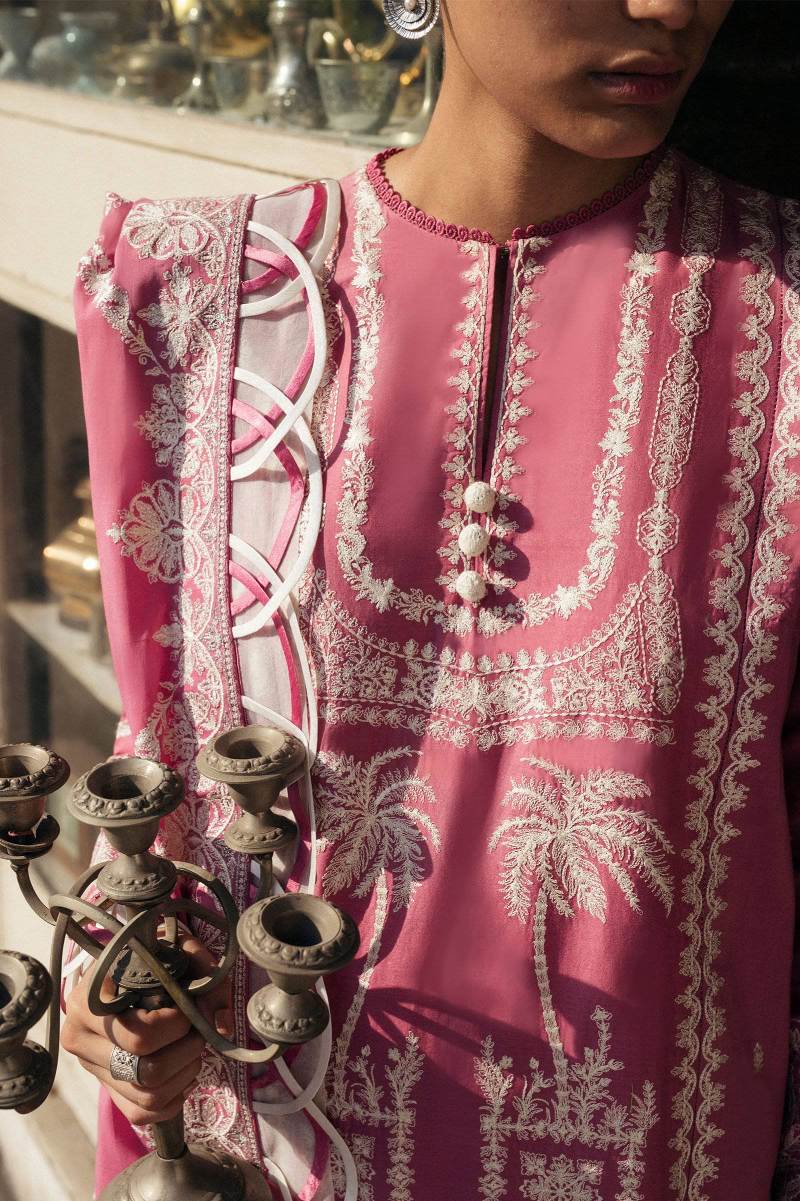 img_zaha_humrahi_winter_collection_awwal_boutique