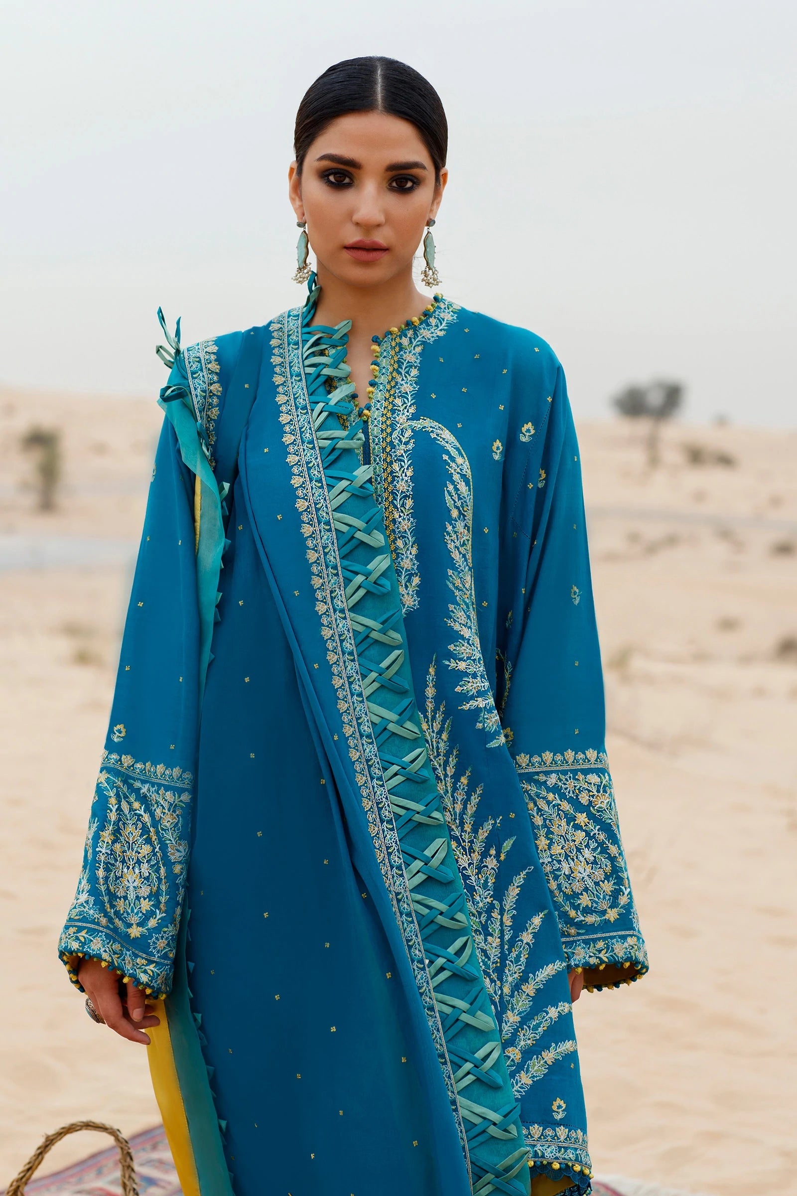 img_zaha_lawn_22_awwal_boutique