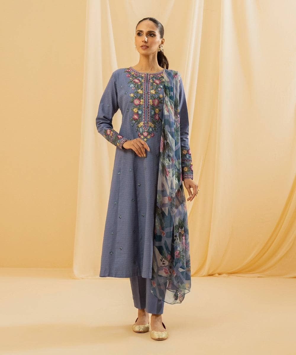 Img_sapphire_lawn_23_awwal_boutique