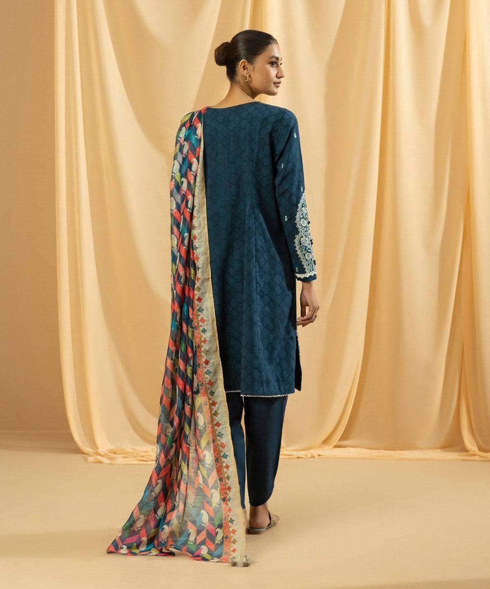 Img_sapphire_lawn_23_awwal_boutique