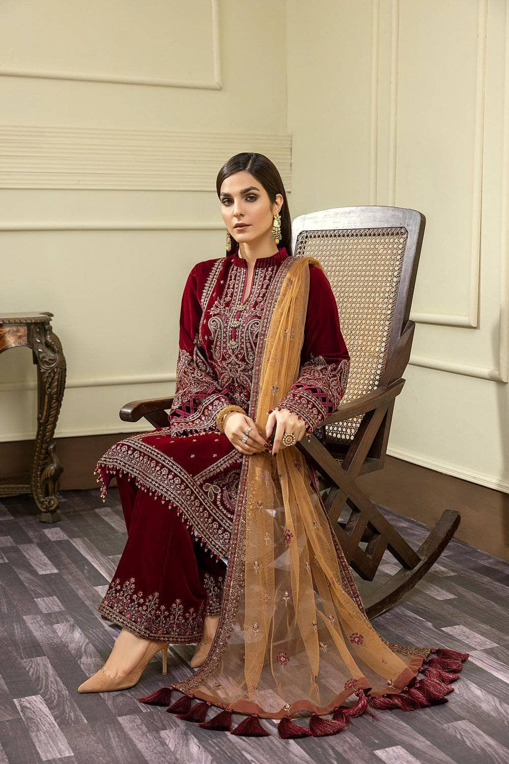 img_adans_libas_velour_velvet_awwal_boutique