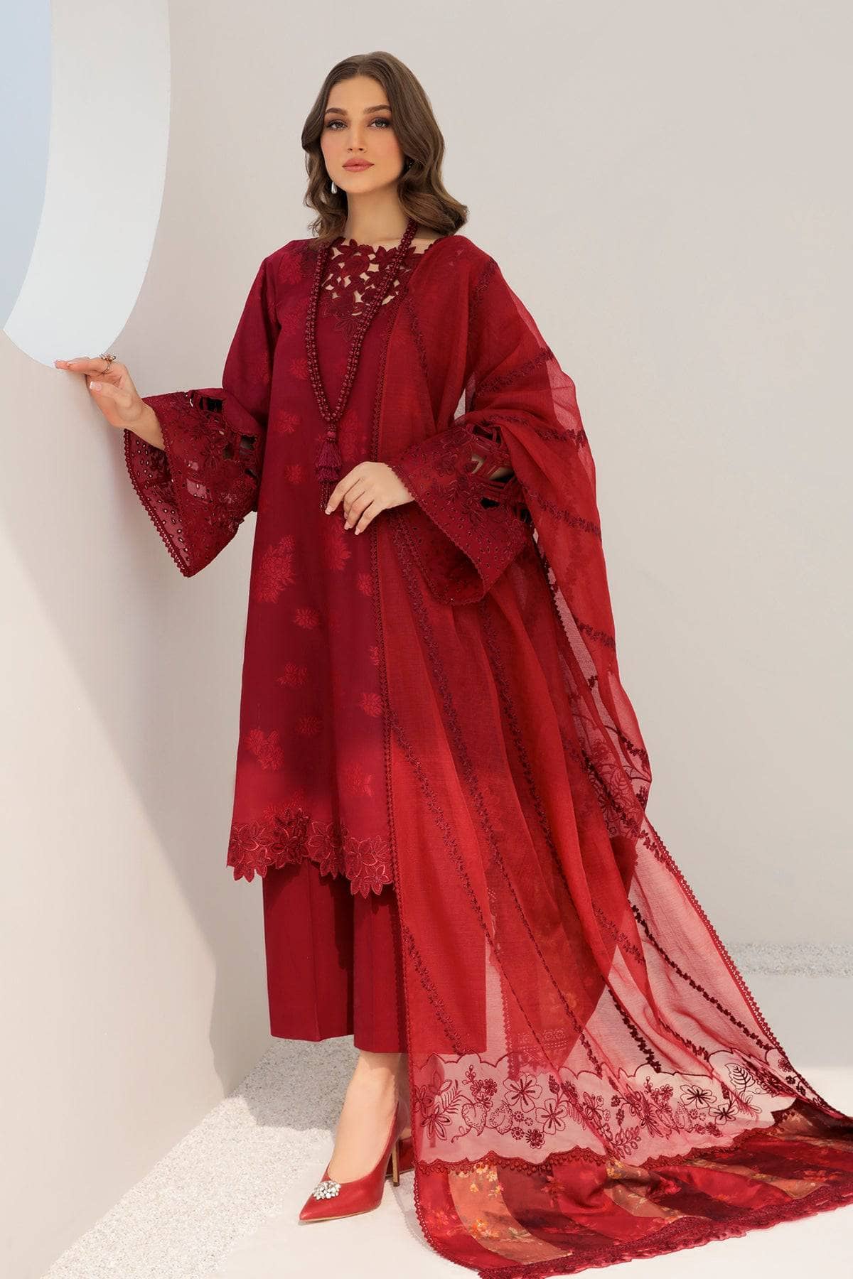 img_baroque_exclsuive_unstitched_lawn_23_awwal_boutique