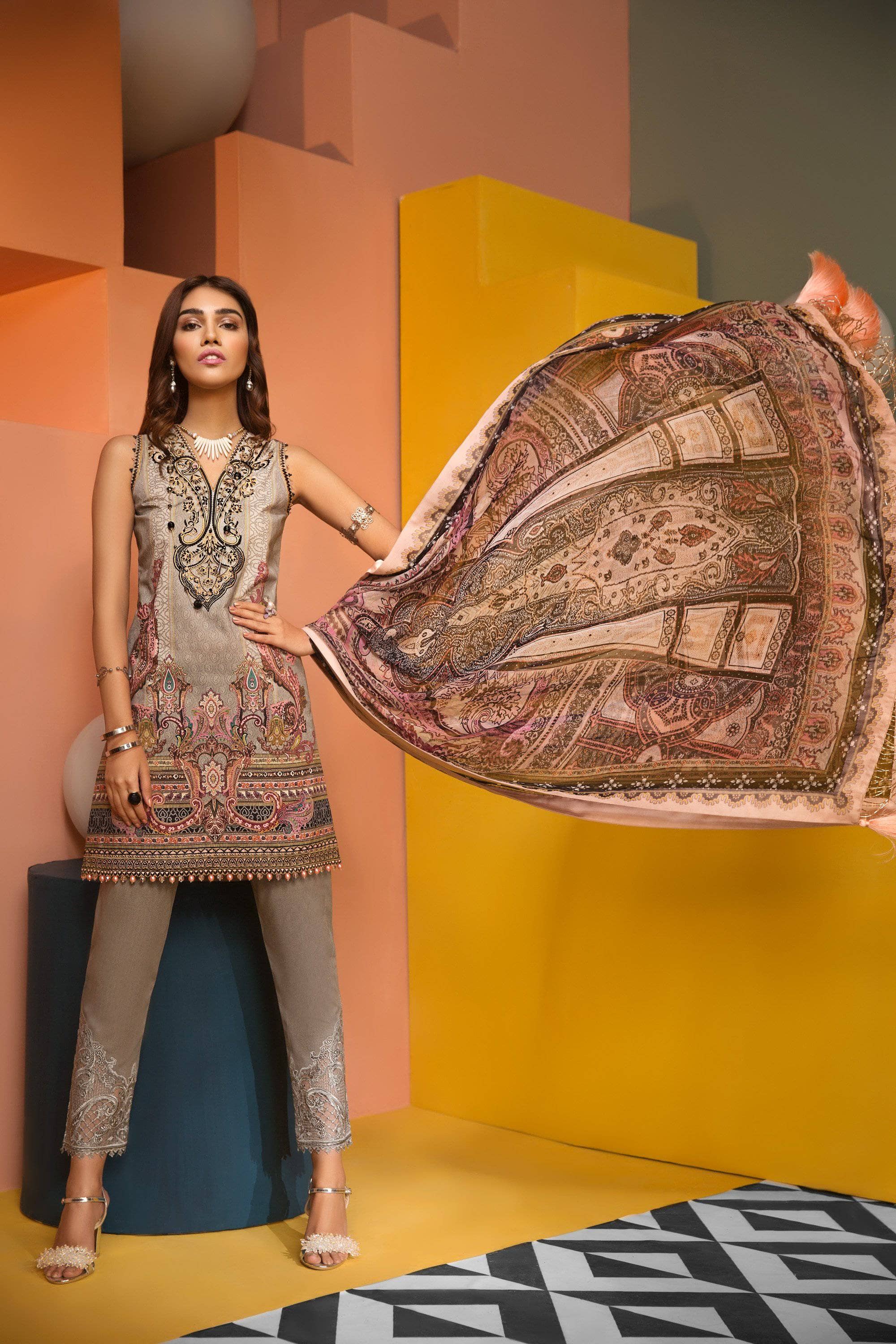img_viva_anaya_lawn_2019_awwal_boutique