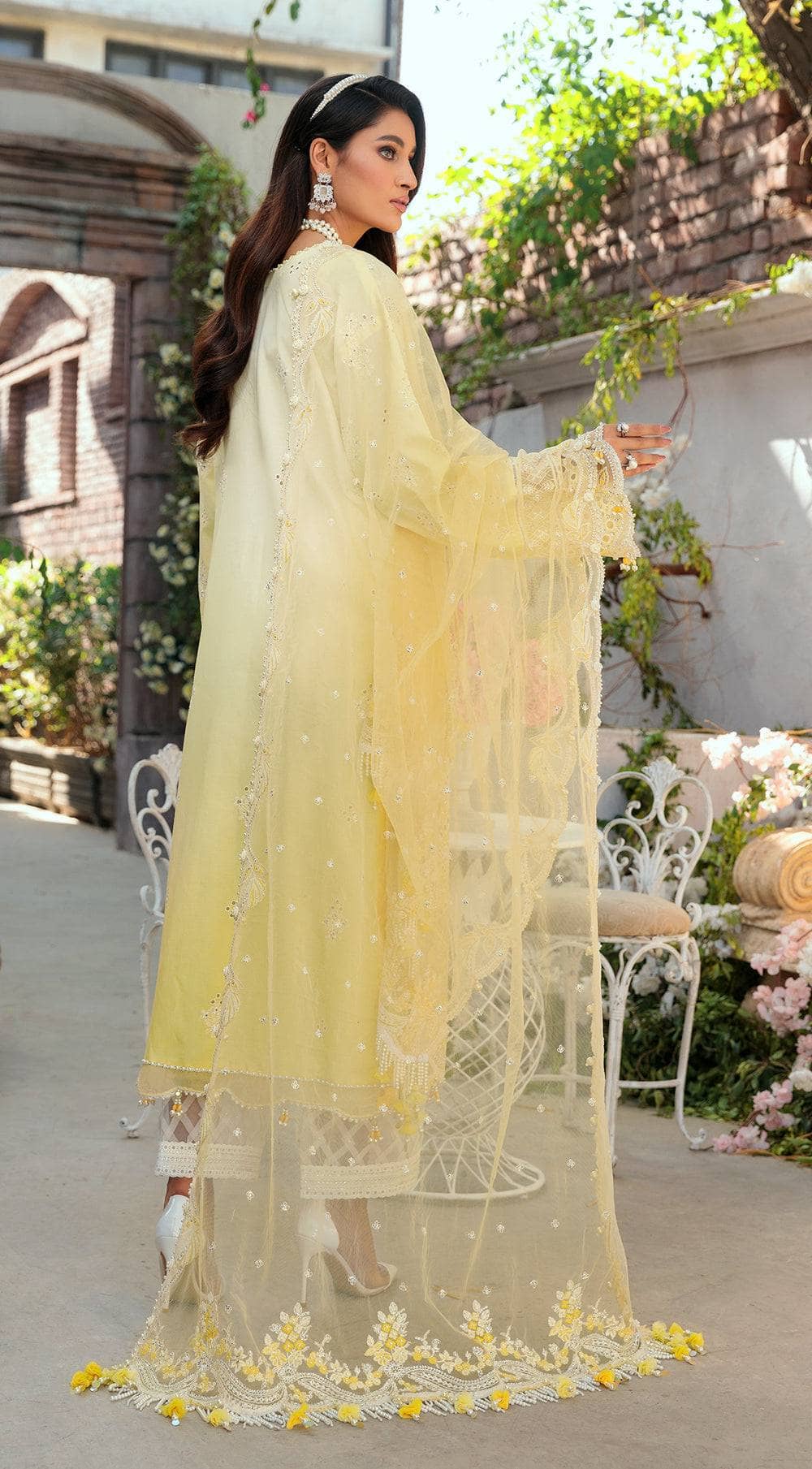 img_anaya_chikankari_lawn_awwal_boutique