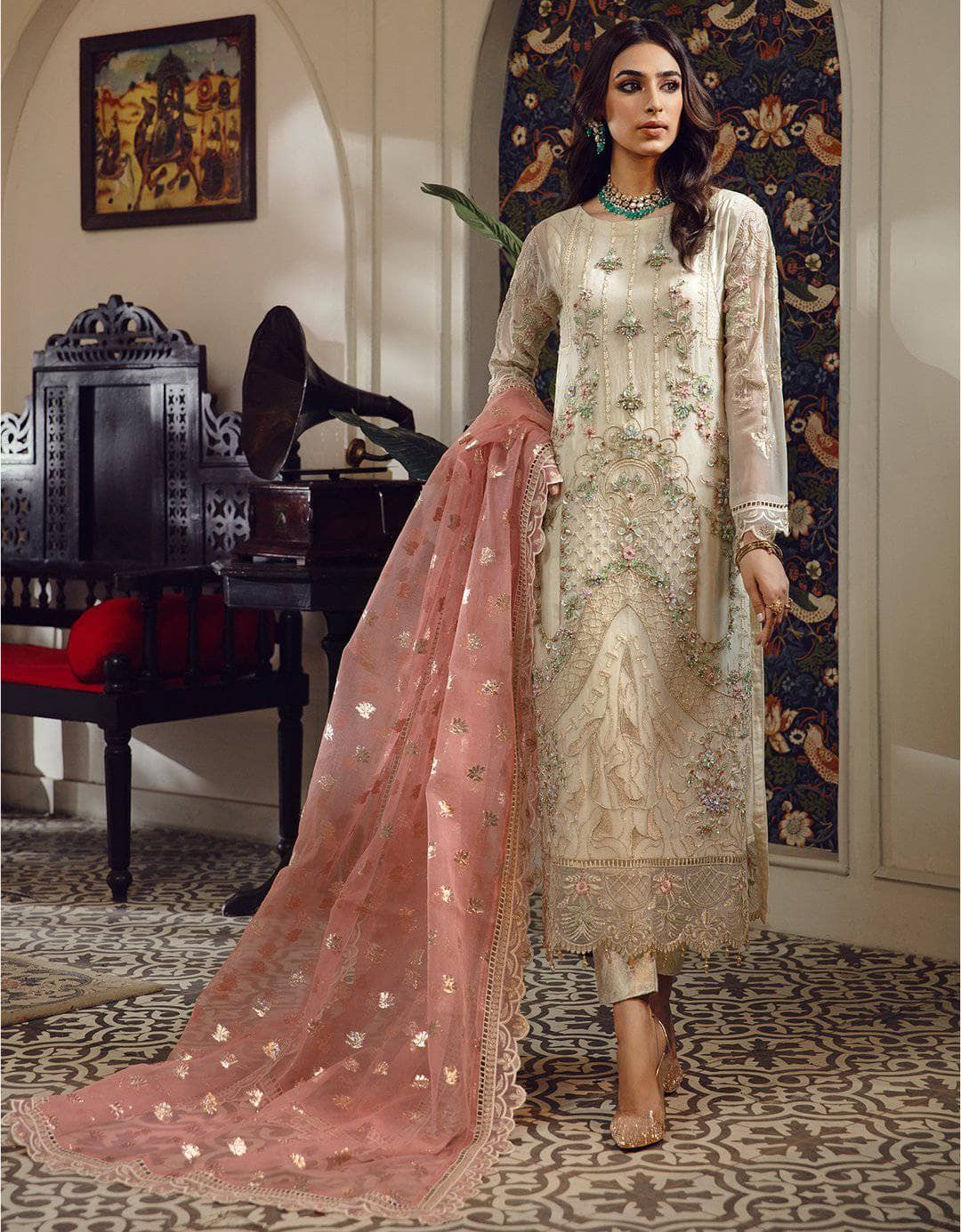 img_emaan_adeel_belle_robe_wedding_edition_awwal_boutique