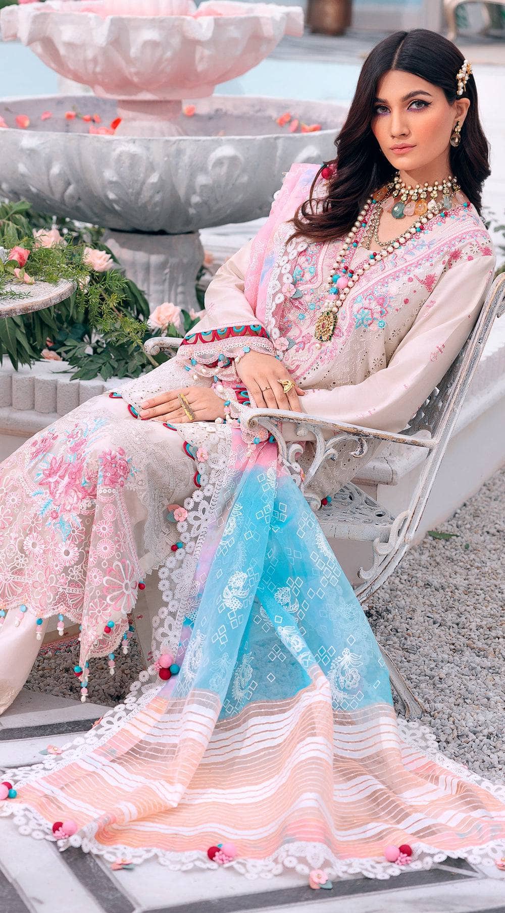 img_anaya_lawn_22_awwal_boutique