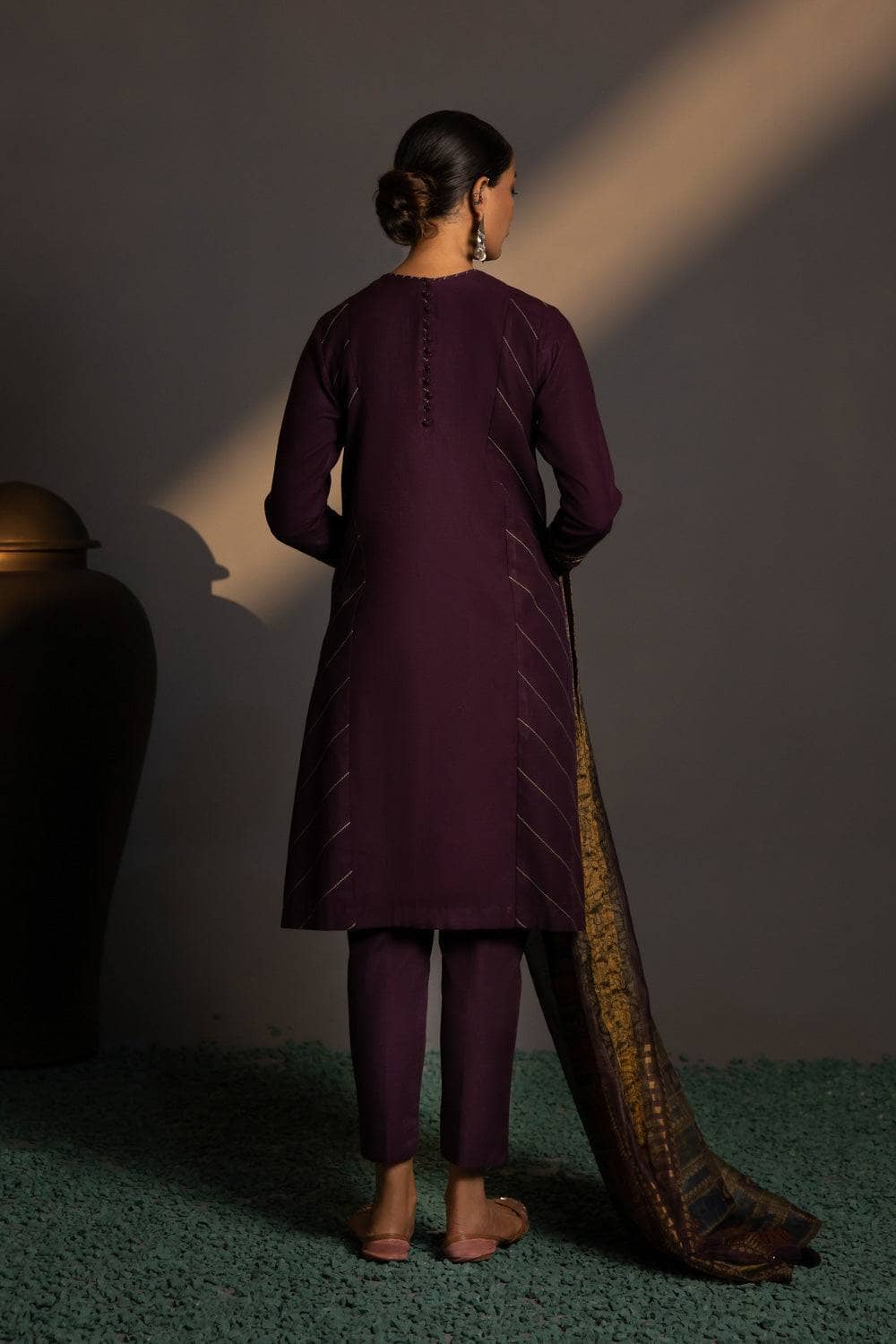 img_sapphire_winter_2022_awwal_boutique