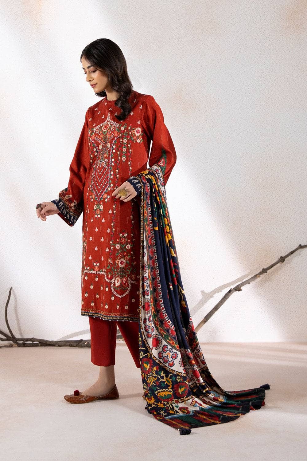 img_sapphire_winter_linen_awwal_boutique