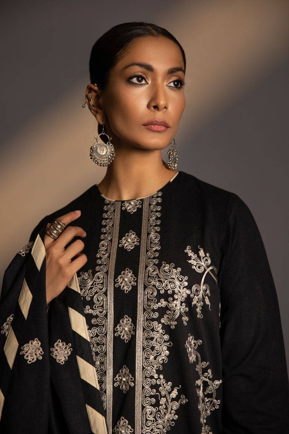 Img_sapphire_winter_2022_awwal_boutique