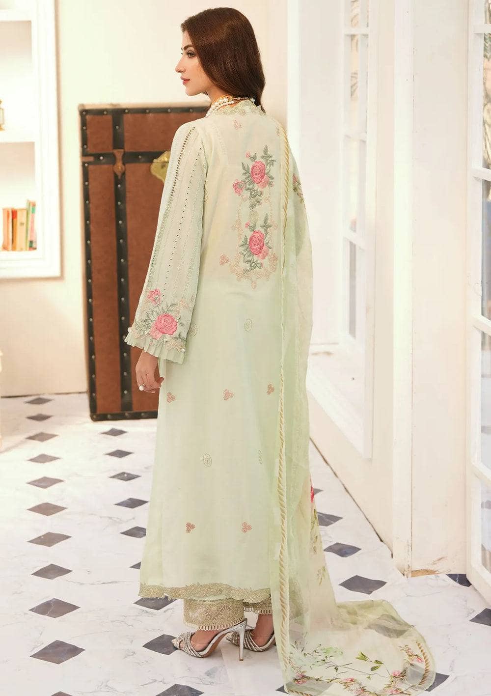 img_elaf_chikankari_lawn_23_awwal_boutique