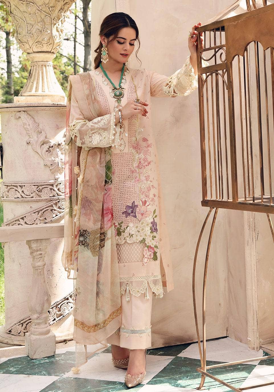 img_elaf_festive_chikankari_lawn_collection_awwal_boutique