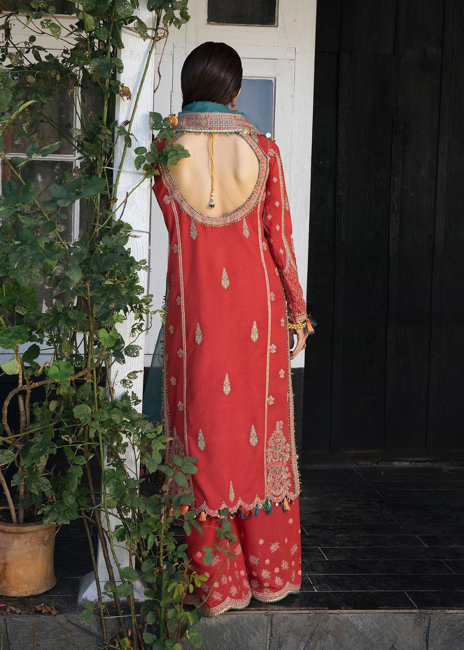 img_hussain_rehar_karandi_22_awwal_boutique