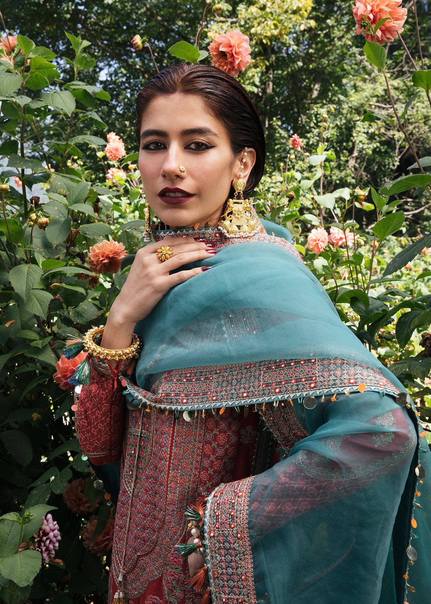 img_hussain_rehar_karandi_22_awwal_boutique