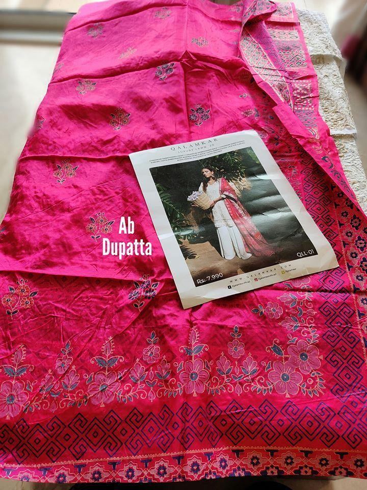 img_open_pics_qalamkar_lawn_awwal_boutique