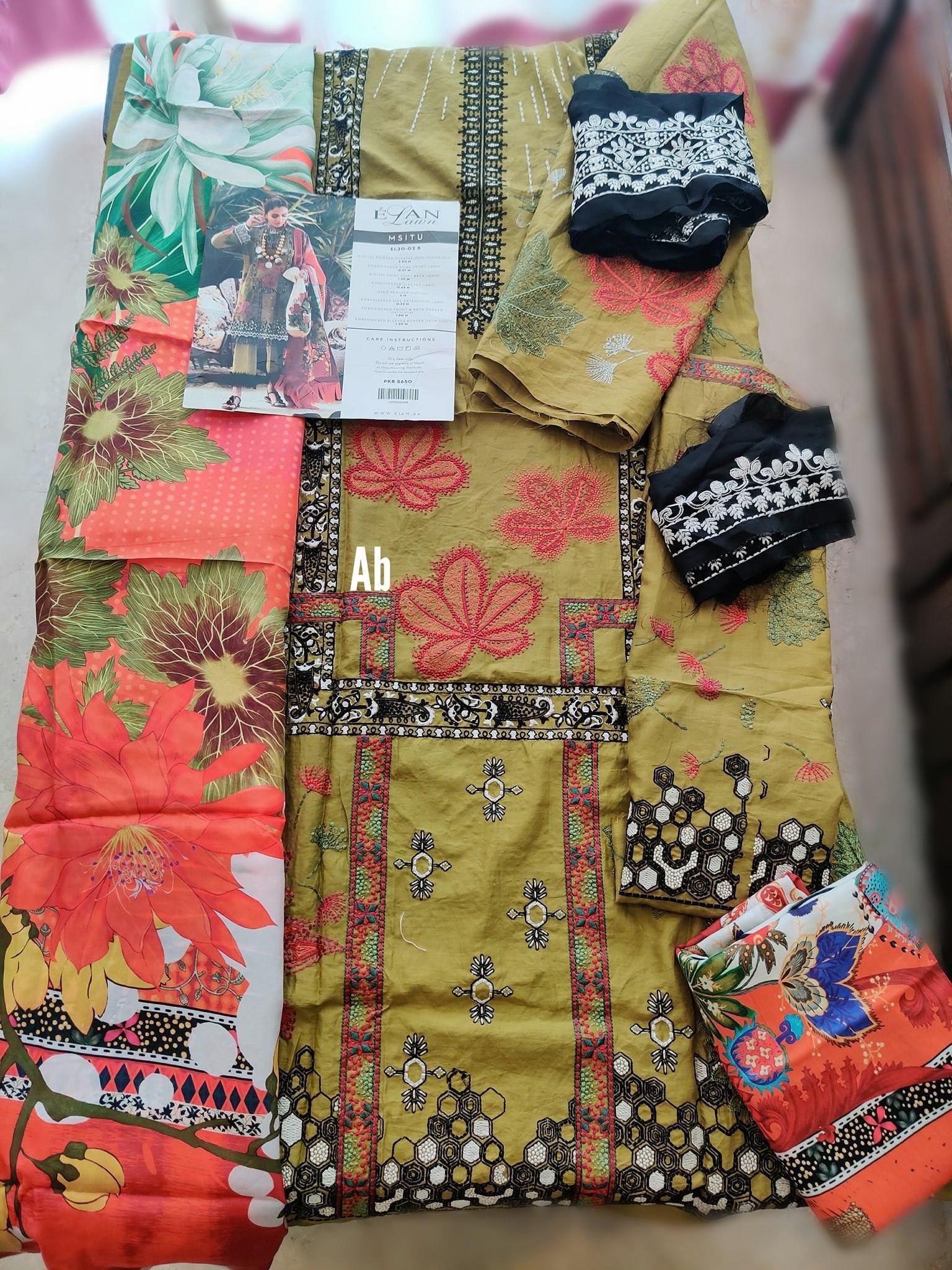 img_elan_lawn_open_pics_awwal_boutique