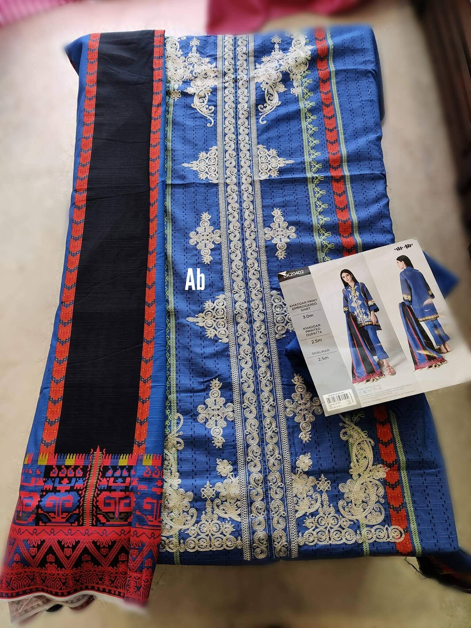 img_open pics_khaadi_awwal_boutique