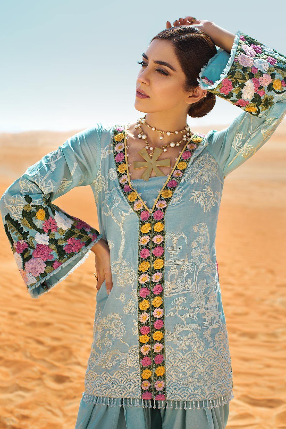 img_crimson_luxe_lawn_awwal_boutique