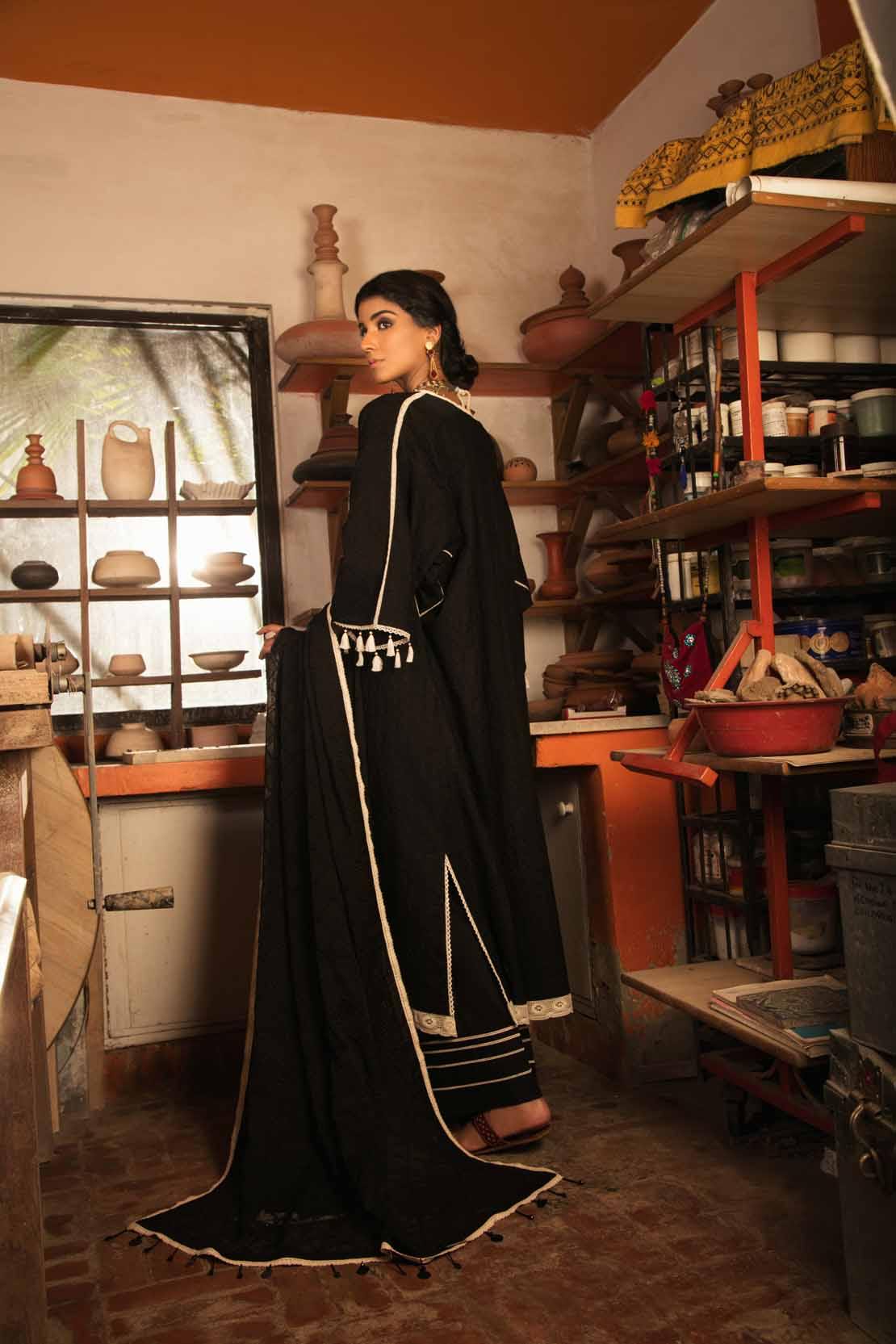 img_afsaneh_lawn_collection_awwal_boutique