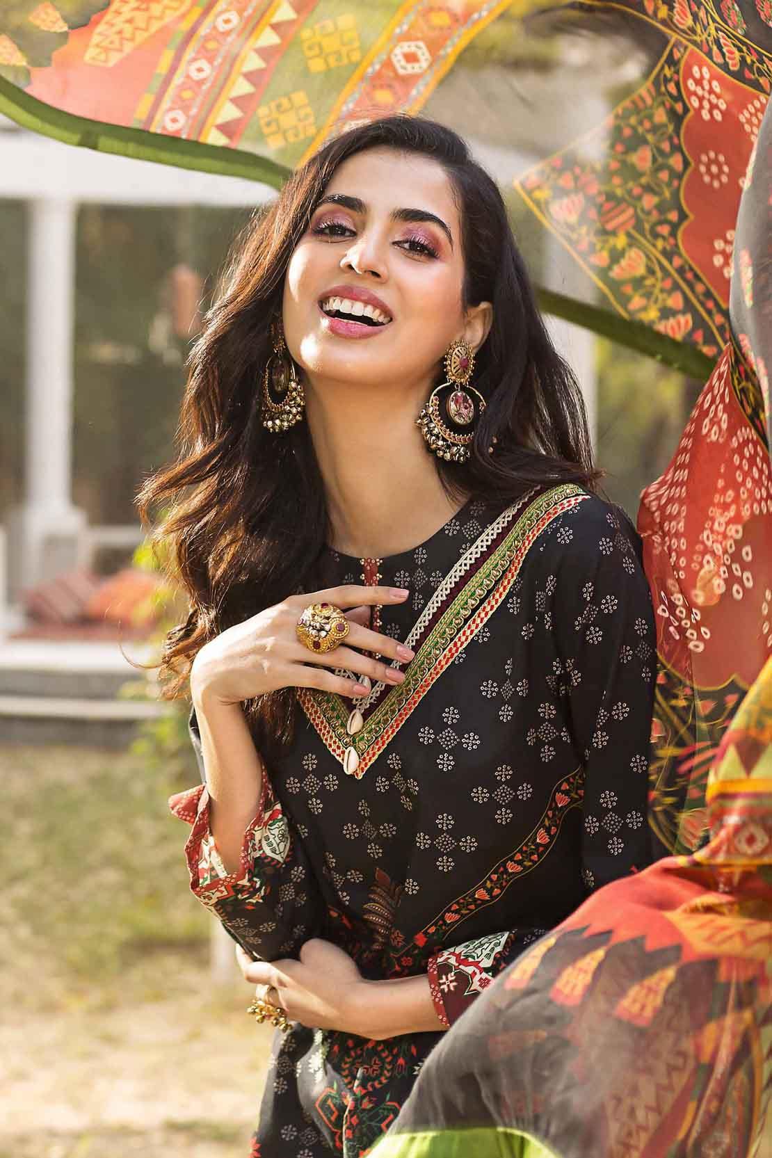 img_afsaneh_intermixe_parvaneh_lawn_collection_awwal_boutique