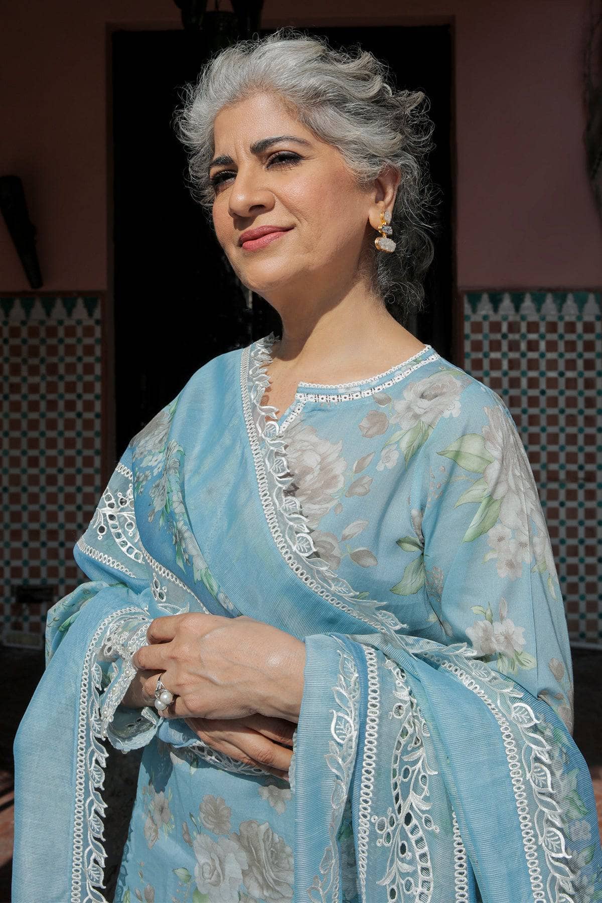 img_baroque_exclsuive_unstitched_lawn_23_awwal_boutique