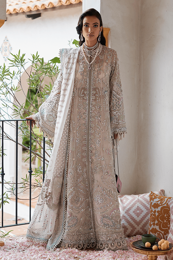 img_suffuse_by_sana_yasir_freesia_2022_wedding_edition_awwal_boutique