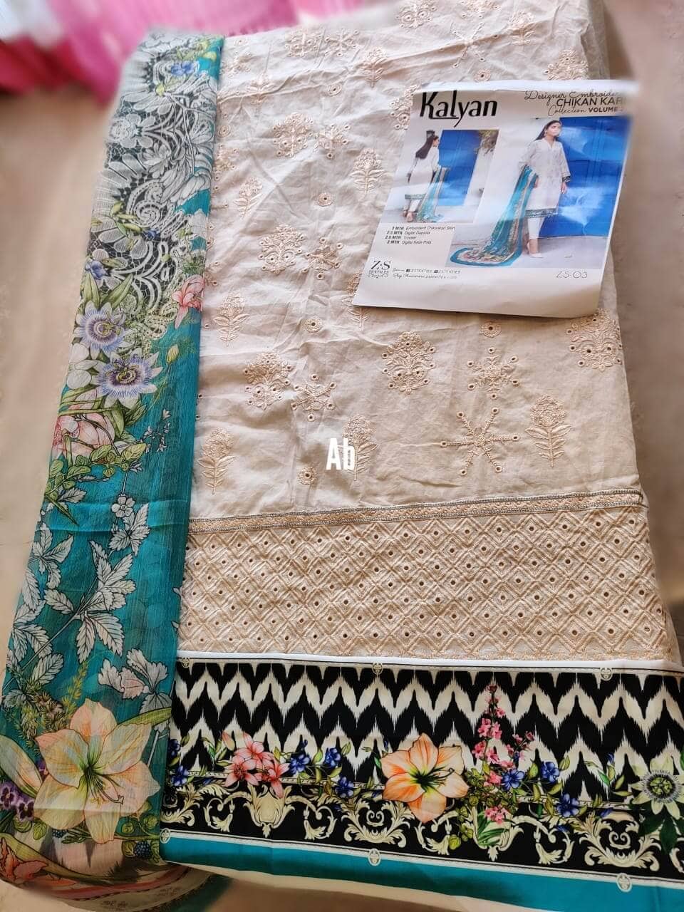 img_open_pics_kalyan_lawn_awwal_boutique