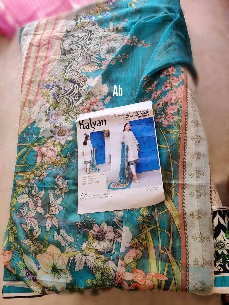 img_open_pics_kalyan_lawn_awwal_boutique