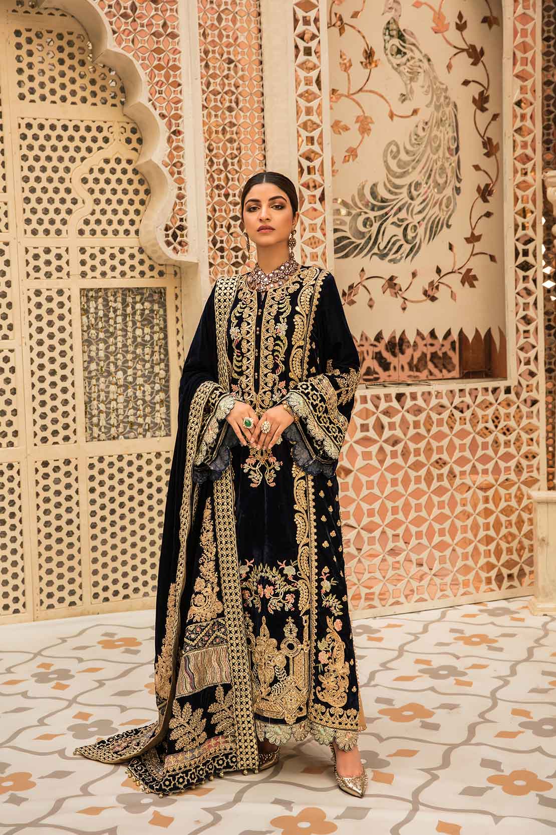 img_crimson_wedding_edition_awwal_boutique