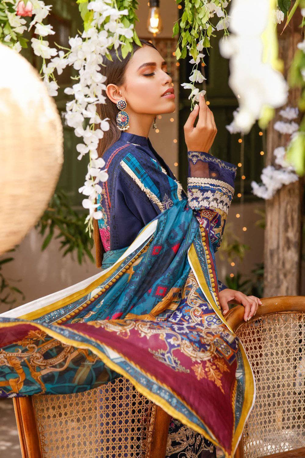 img_jade_ombre_premium_lawn_2021_awwal_boutique