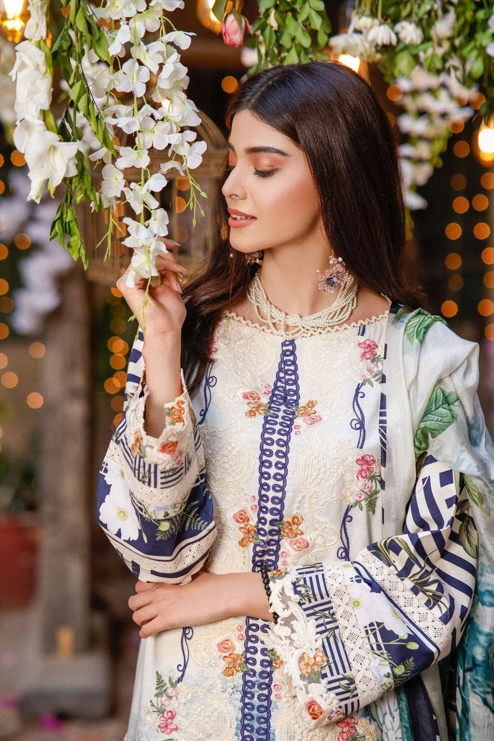 img_jade_ombre_premium_lawn_2021_awwal_boutique