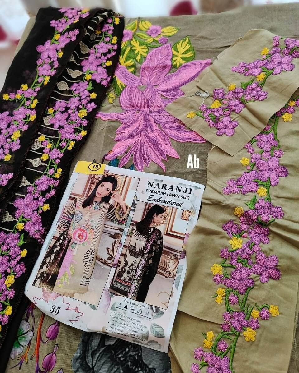 img_open_pic_charizma_lawn_awwal_boutique