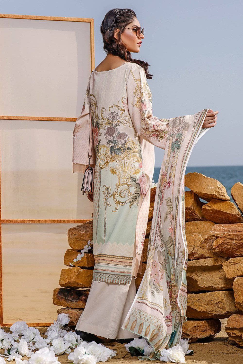 img_jade_urbane_embroidered_lawn_2021_awwal_boutique