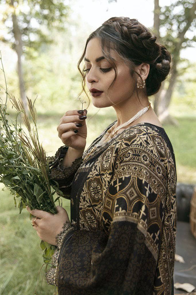 img_qalamkar_luxury_shawl_collection_awwal_boutique