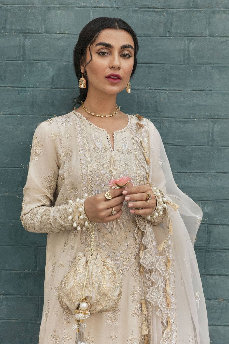 img_afrozeh_dhoop_kinarey_lawn_22_awwal_boutique