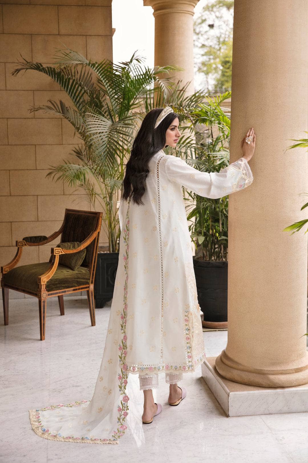 img_sable_v_luxury_lawn_23_awwal_boutique