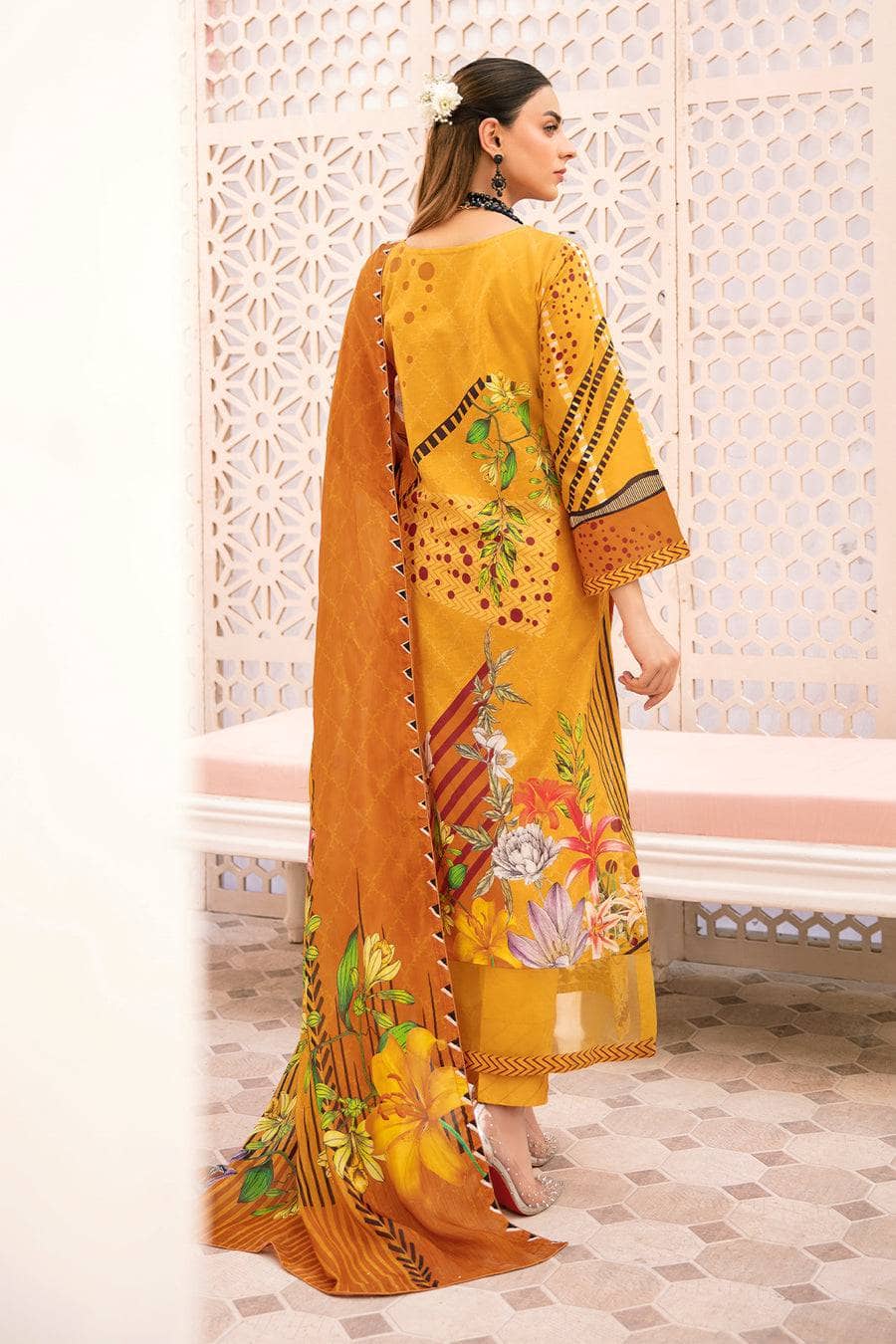 Img_rangrez_by_ramsha_lawn_22_awwal_boutique