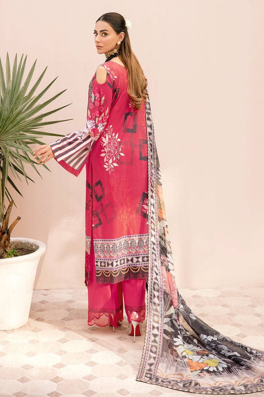 Img_rangrez_by_ramsha_lawn_22_awwal_boutique