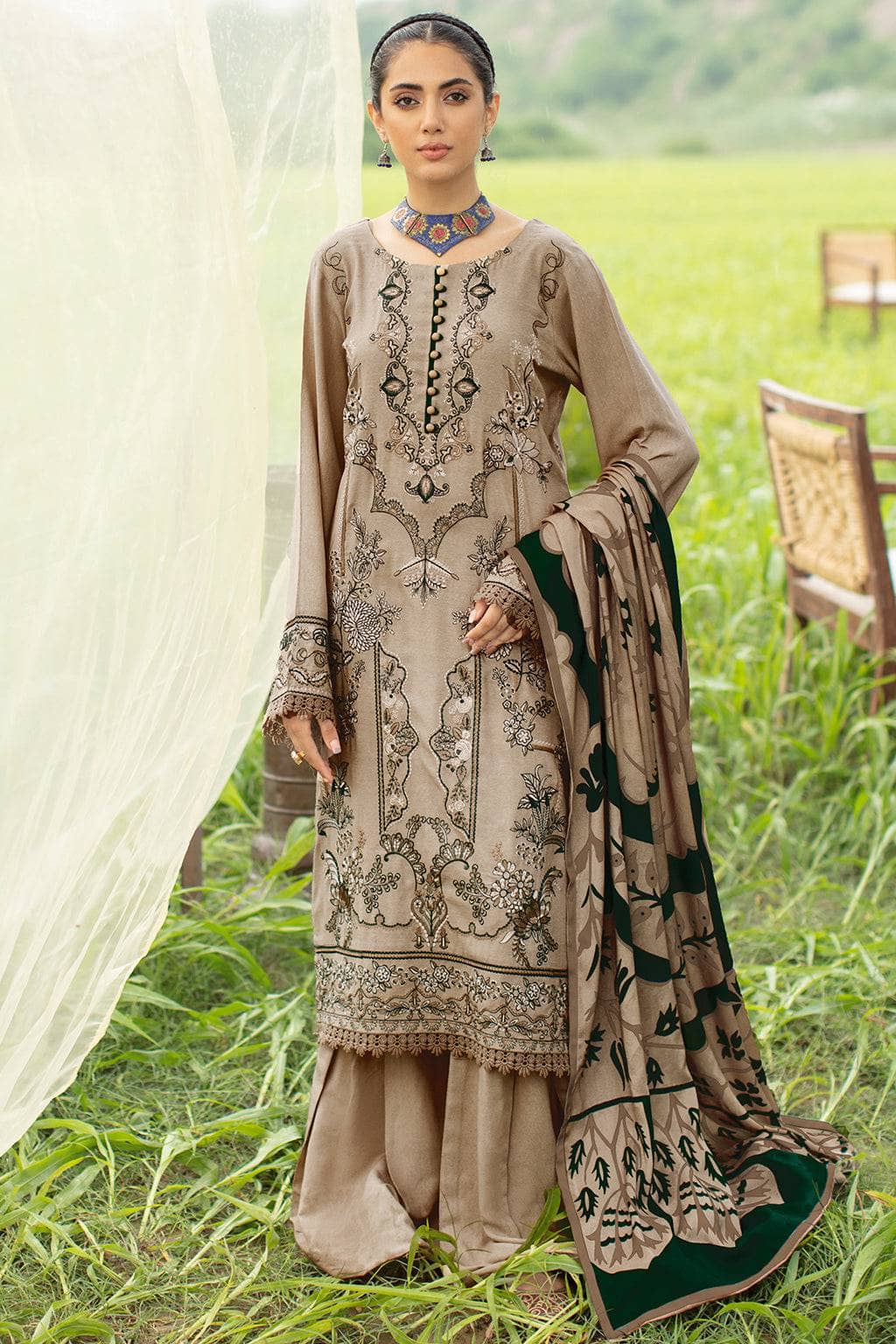 img_ramsha_reet_karandi_awwal_boutique