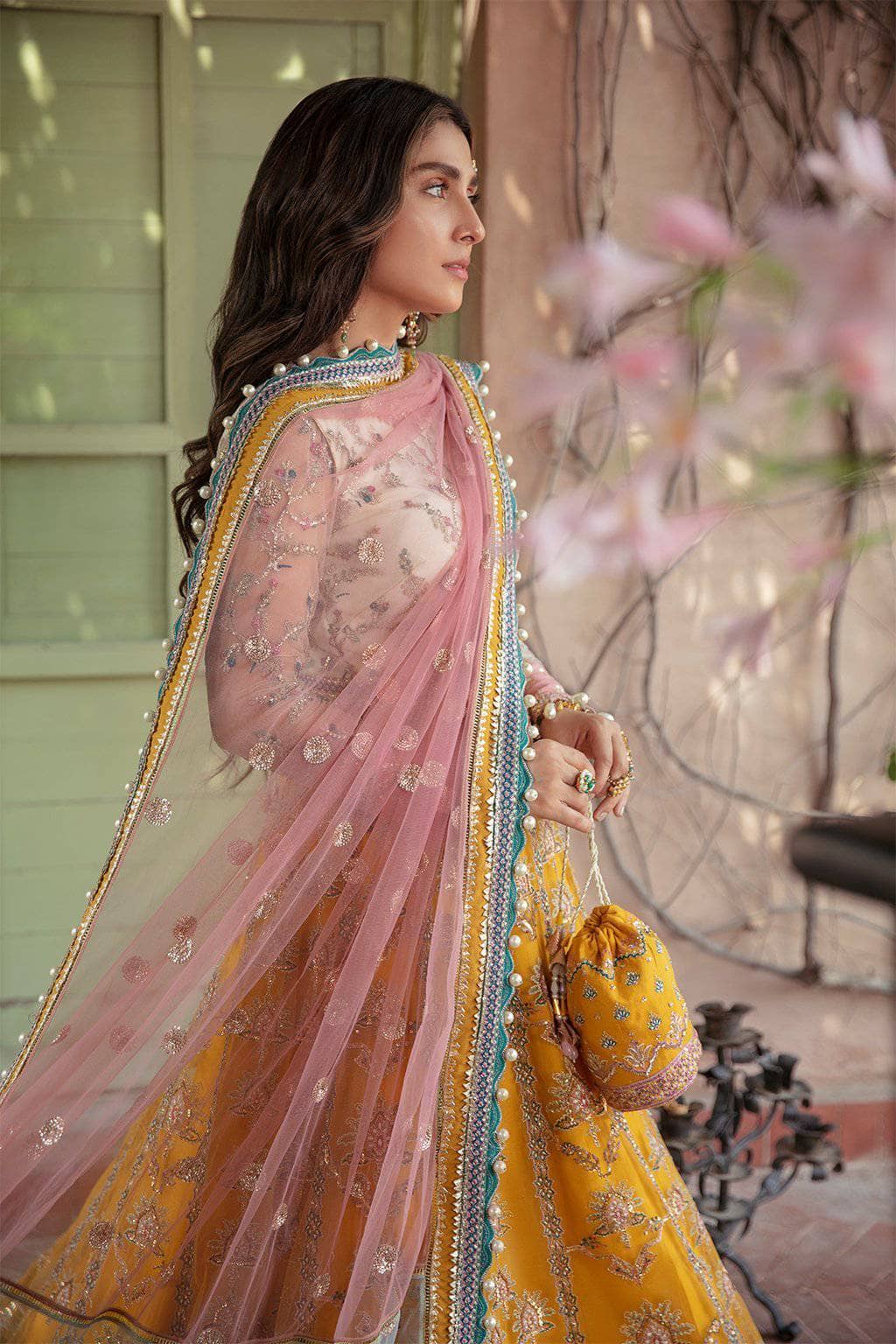 img_afrozeh_hayat_wedding_edition_awwal_boutoque