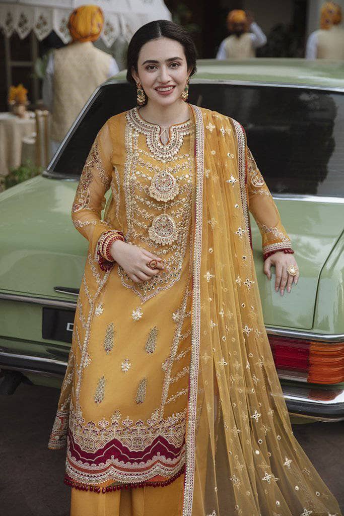 Aimg_qalamkar_shadmani_luxury_formals_awwal_boutique