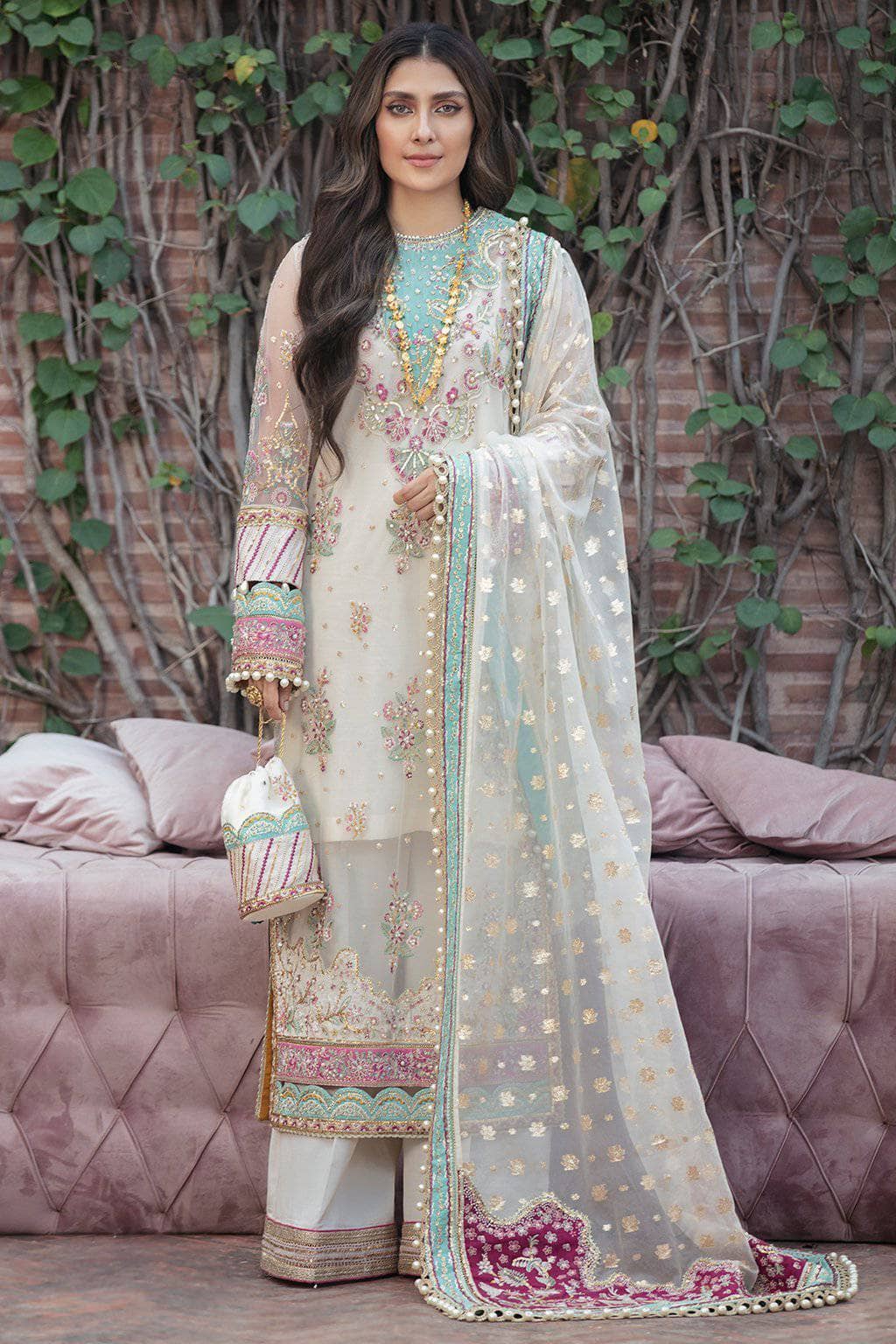 img_afrozeh_hayat_wedding_edition_awwal_boutoque